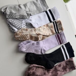 Assorted Women's Pilates Grip socks - Gray, White, Beige, Purple, Black, Tie Dye